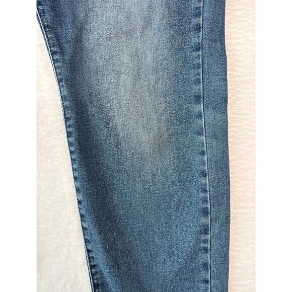 Lucky Brand Jeans 411 Athletic Taper Men 36x32 Medium Wash Blue Denim - Picture 7 of 10